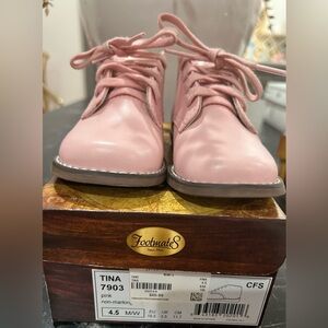 Pink Footmates Walker boots 4.5